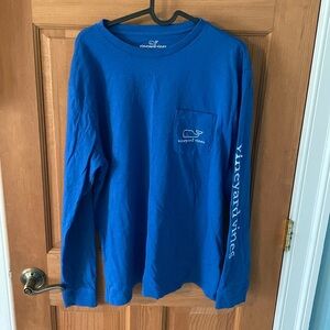 Vineyard vines, medium men’s long sleeve whale T-shirt, new without tag